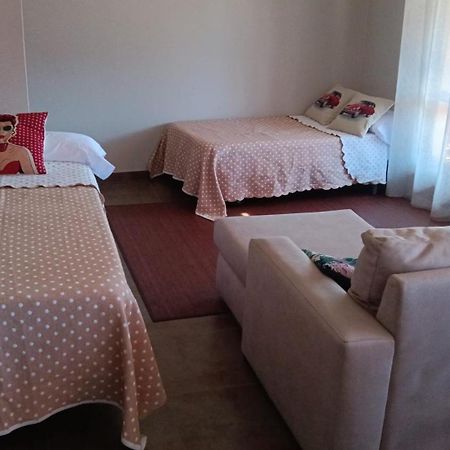 Albergue -Wifi- O Apartamento -No Wifi- Camino Santiago Porrino - En Pleno Centro - City Centre Buitenkant foto